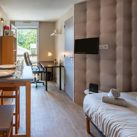 La Lullaby - Wifi - Gare - Parking Apartament Laval (Mayenne)